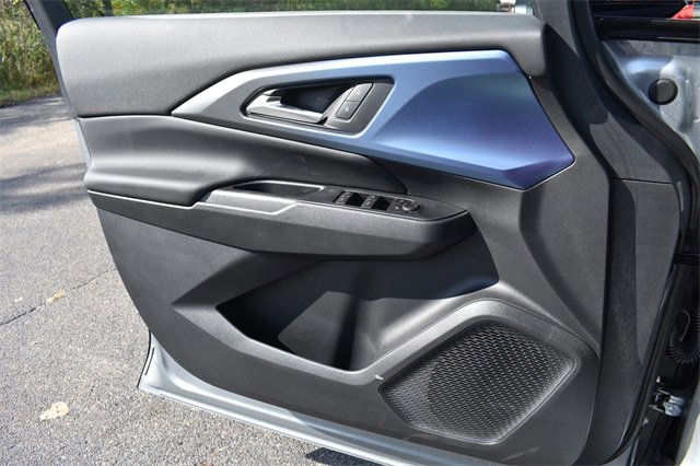 New 2026 Chevrolet Equinox EV LT w/ LPO, Blackout Package image 31