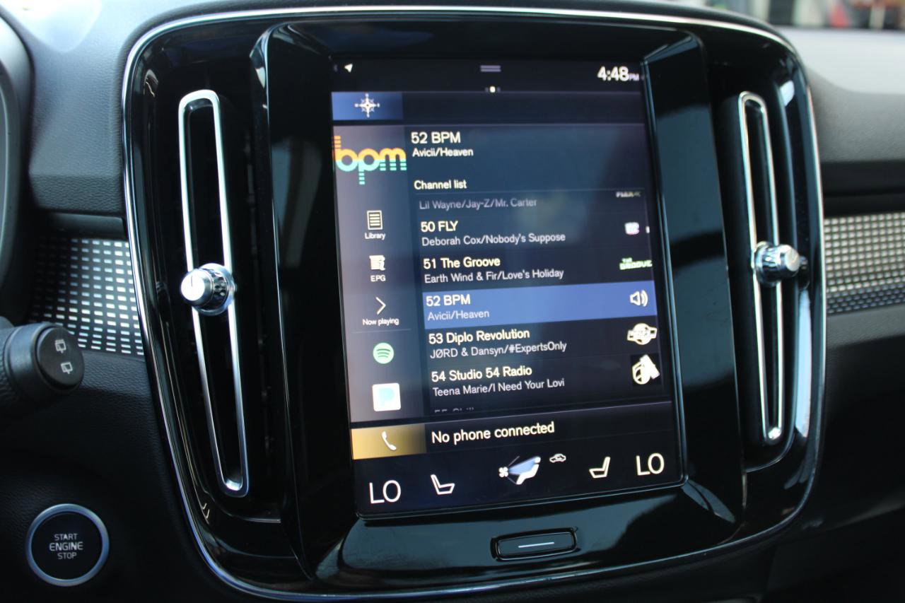 Used 2019 Volvo XC40 T5 R-Design image 30