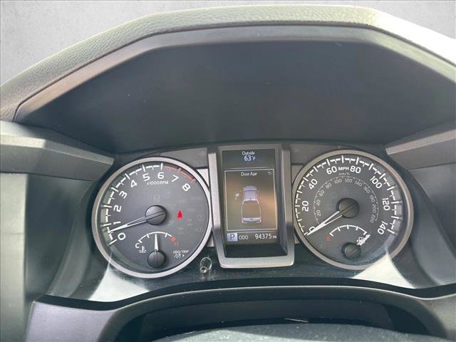 Used 2016 Toyota Tacoma TRD Off-Road w/ Premium & Technology Package image 26