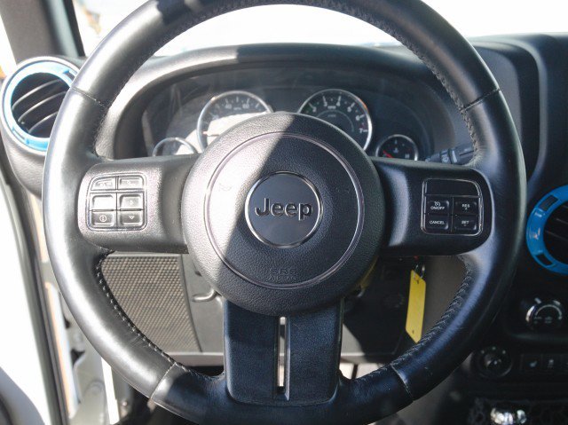 Used 2016 Jeep Wrangler Unlimited Sahara w/ Max Tow Package AWD/4WD image 16