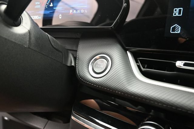 Used 2025 Chevrolet Equinox LT FWD image 25