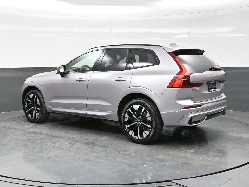 New 2026 Volvo XC60 B5 Plus w/ Climate Package AWD/4WD image 4