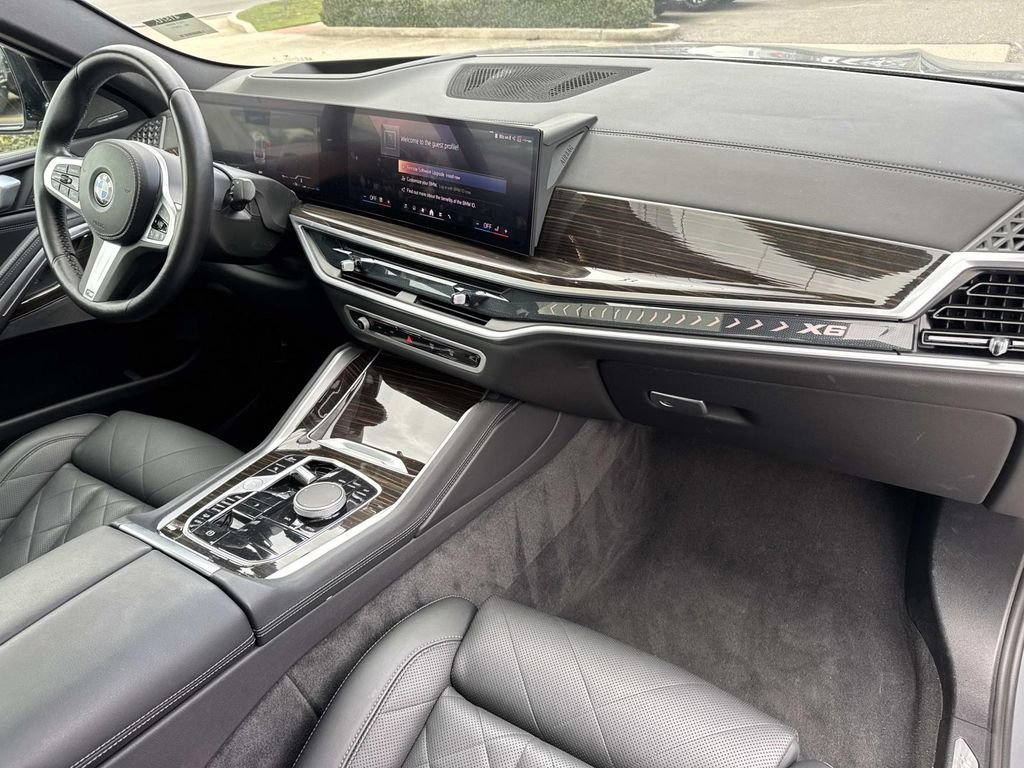 Used 2025 BMW X6 xDrive40i image 13
