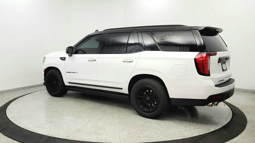 Used 2021 GMC Yukon Denali w/ Denali Ultimate Package image 3