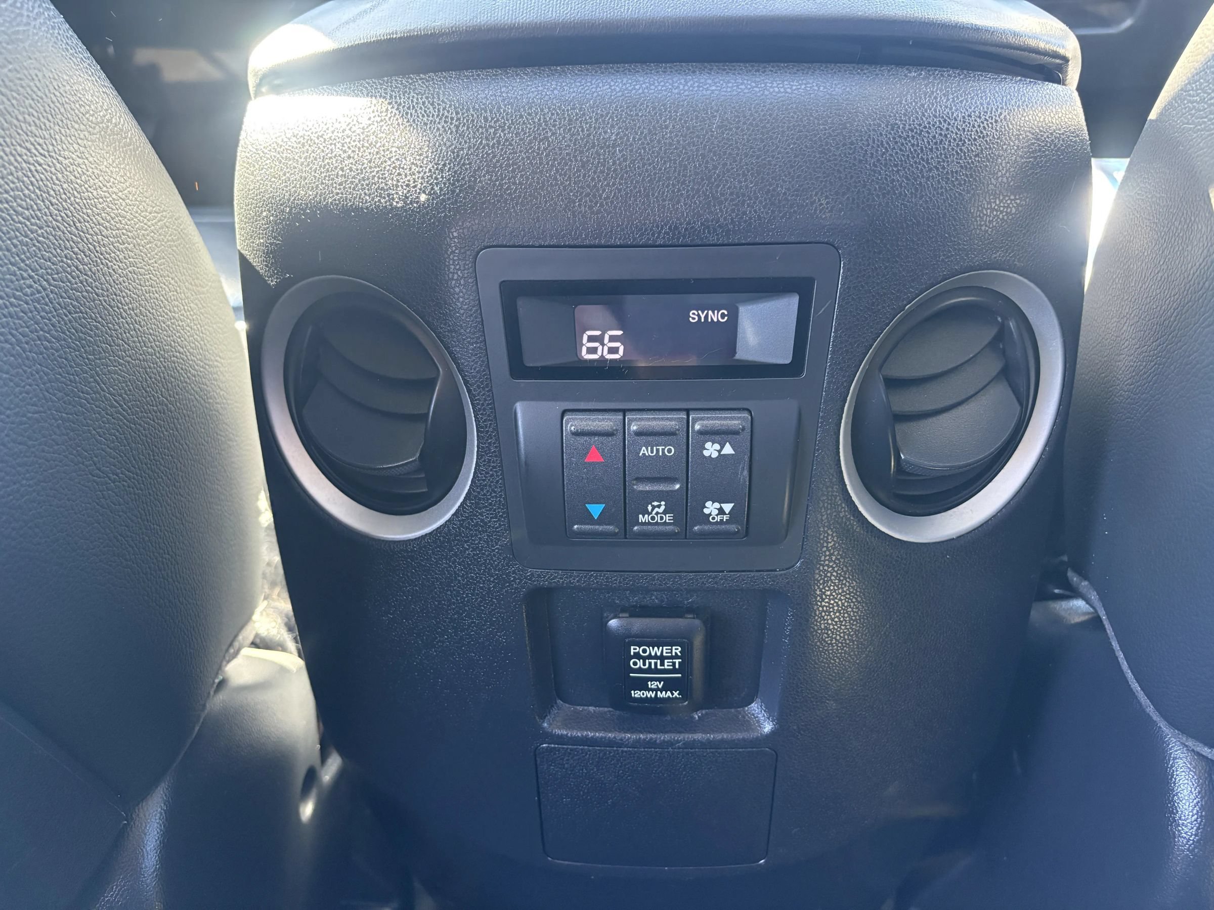 Used 2014 Honda Pilot EX-L image 11