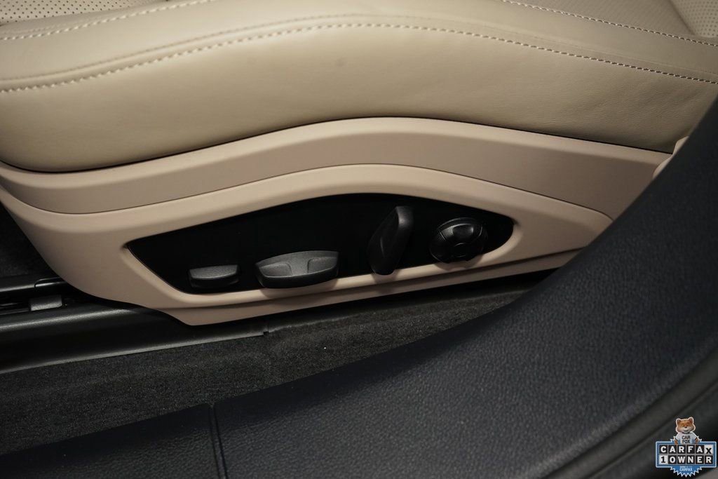 Used 2025 Porsche Panamera 4 image 30