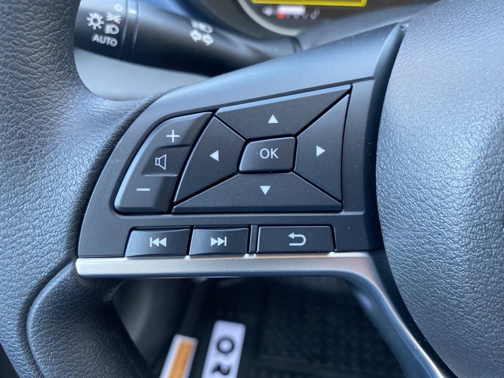 New 2025 Nissan Versa SV w/ Trunk Package FWD image 22