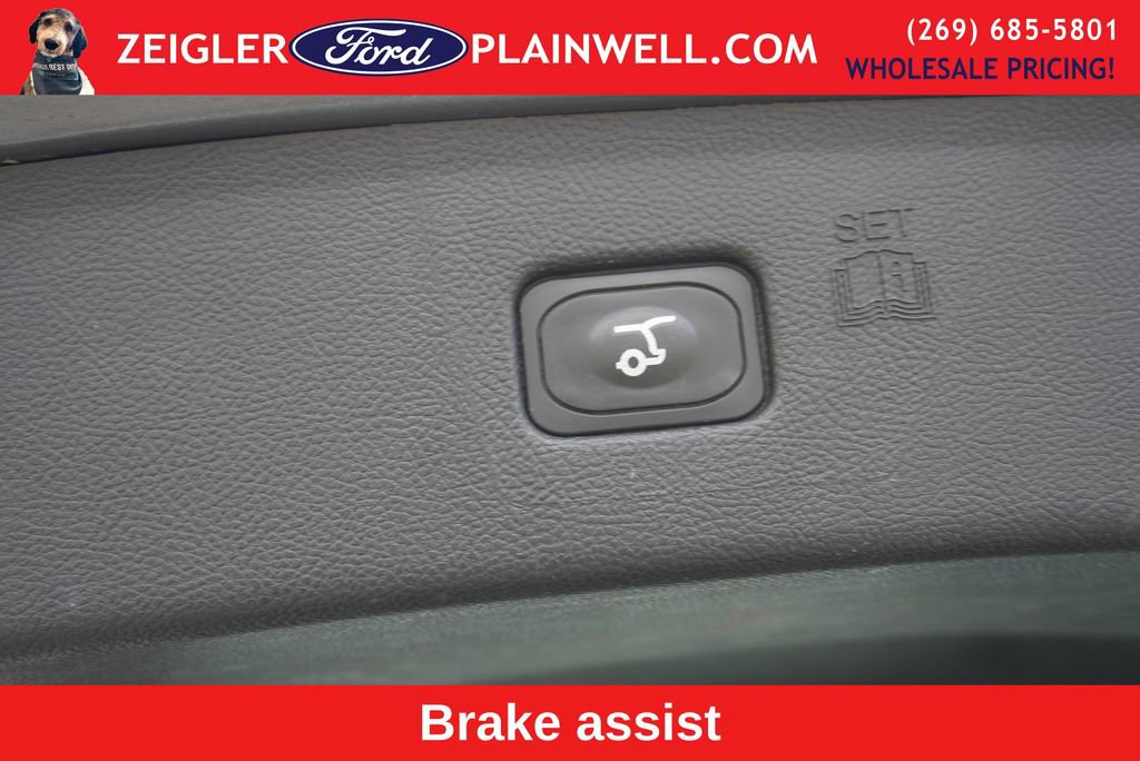 Used 2024 Ford Edge SEL w/ Convenience Package image 11