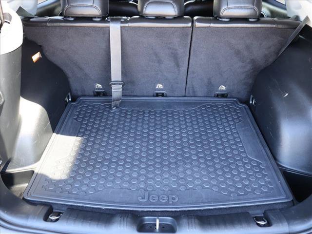 Used 2018 Jeep Compass Trailhawk AWD/4WD image 6