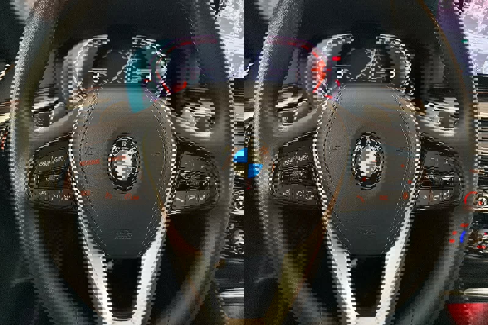 Used 2023 BMW 540i w/ Convenience Package image 23