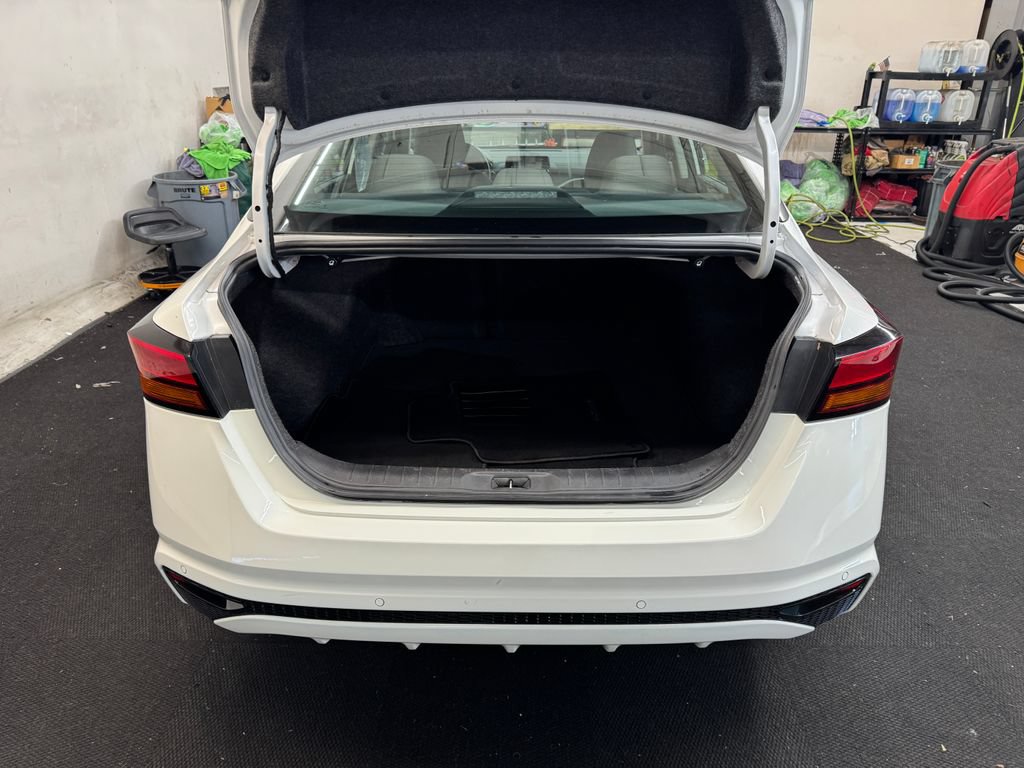 Used 2024 Nissan Altima 2.5 S FWD image 6