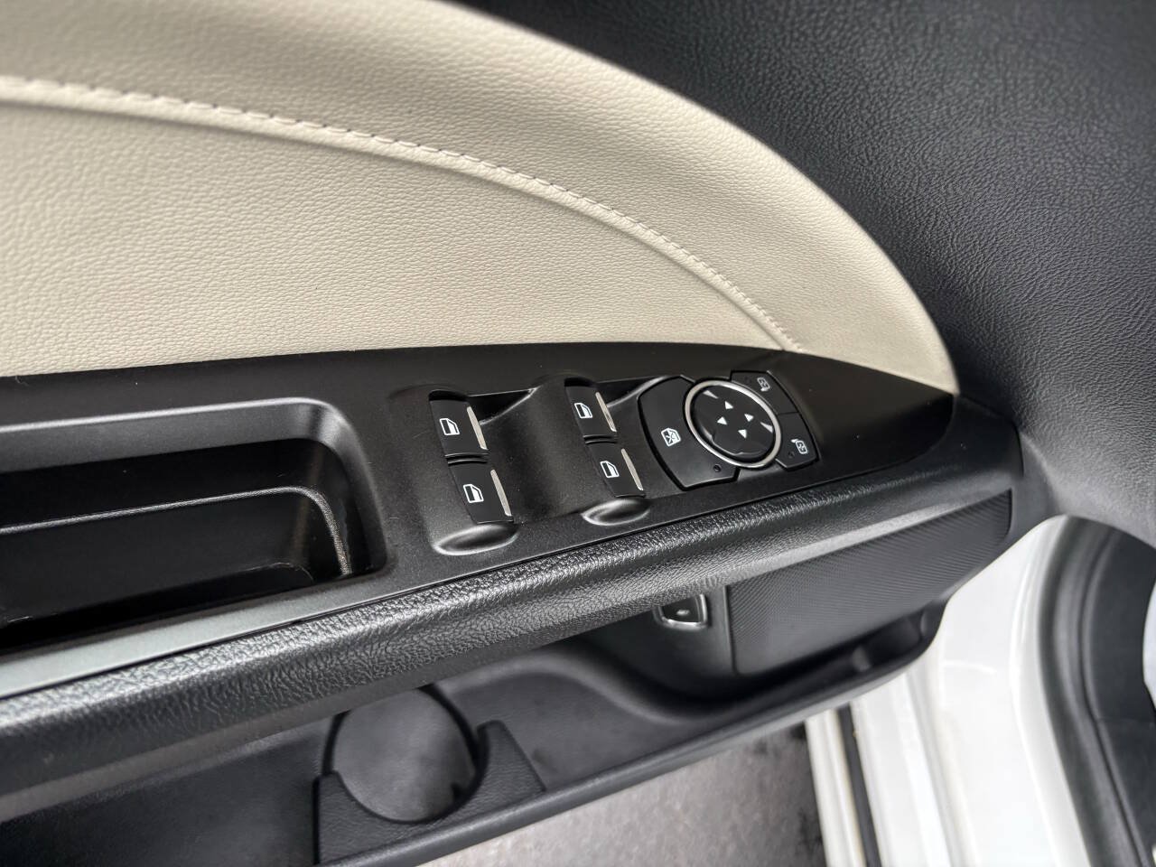 Used 2018 Ford Fusion Titanium FWD image 25