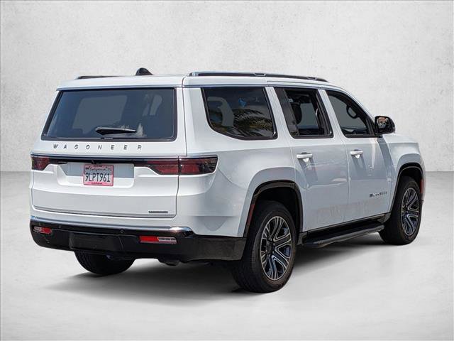 Certified 2024 Jeep Wagoneer Series II w/ Flexible Seating Group AWD/4WD image 6