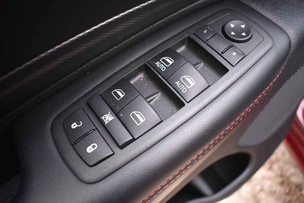 Used 2025 Dodge Durango GT AWD/4WD image 23