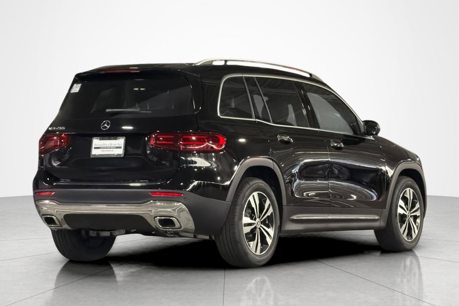 New 2026 Mercedes-Benz GLB 250 image 5