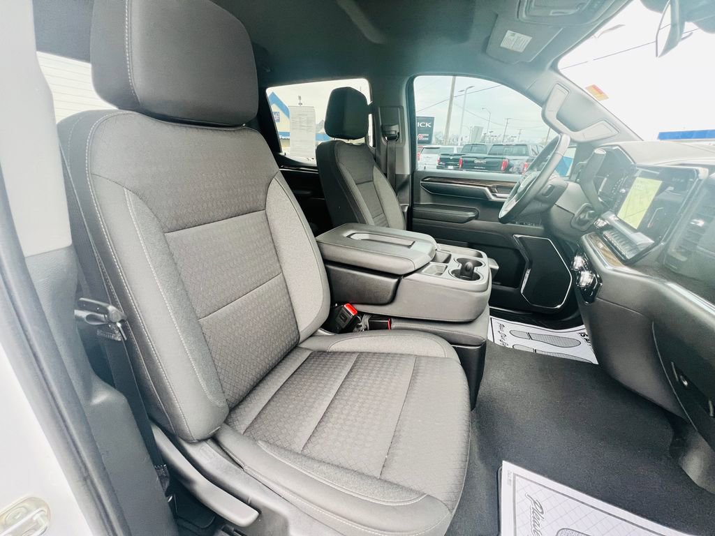 Used 2023 GMC Sierra 1500 Elevation image 36