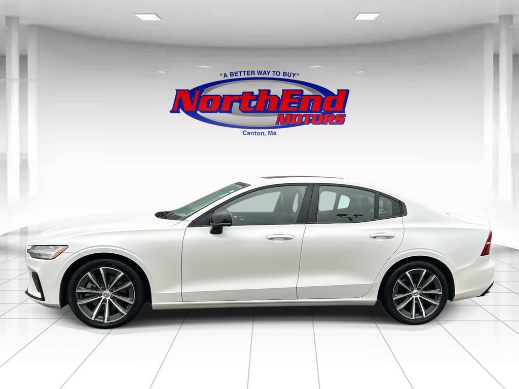 Used 2022 Volvo S60 B5 Inscription image 6