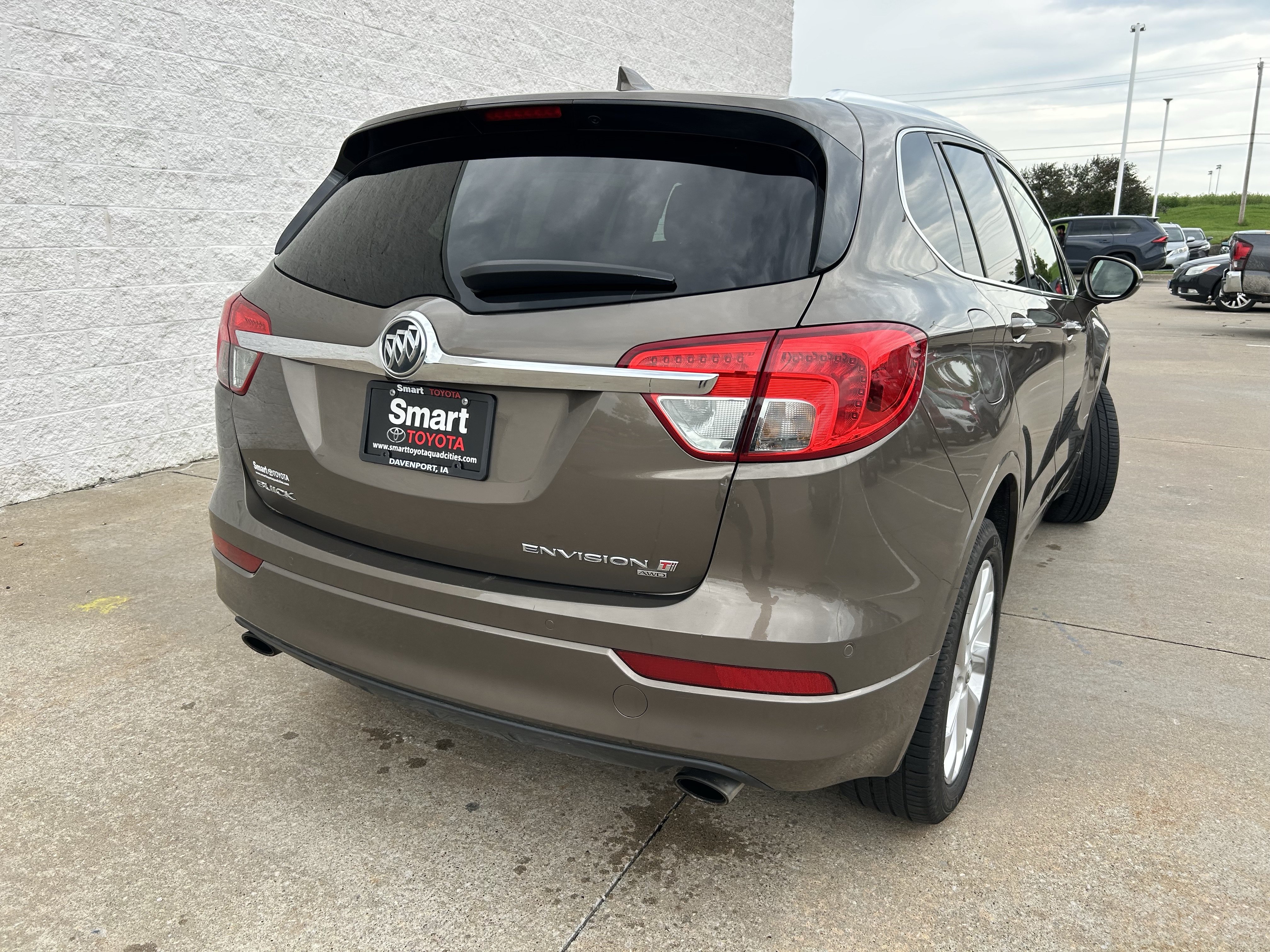 Used 2017 Buick Envision Premium w/ Driver Confidence Package AWD/4WD image 6