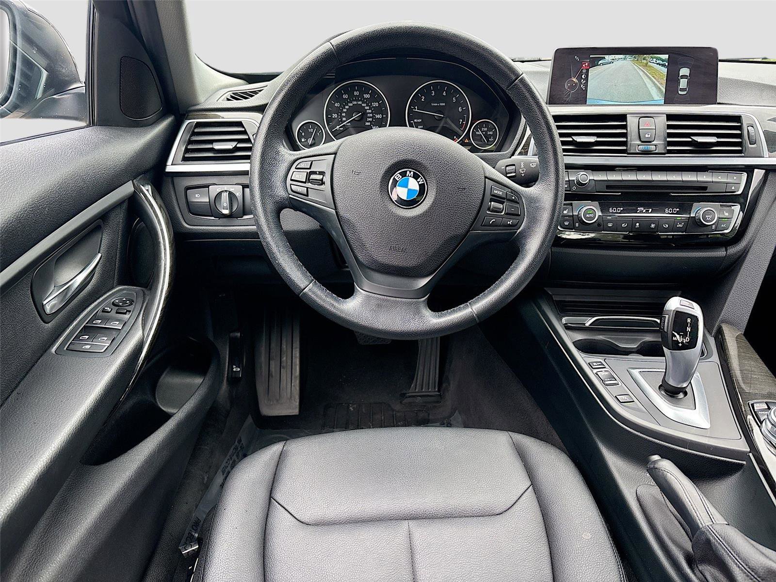 Used 2016 BMW 320i xDrive Sedan image 28