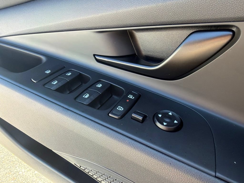 Used 2025 Hyundai Elantra N Line FWD image 16
