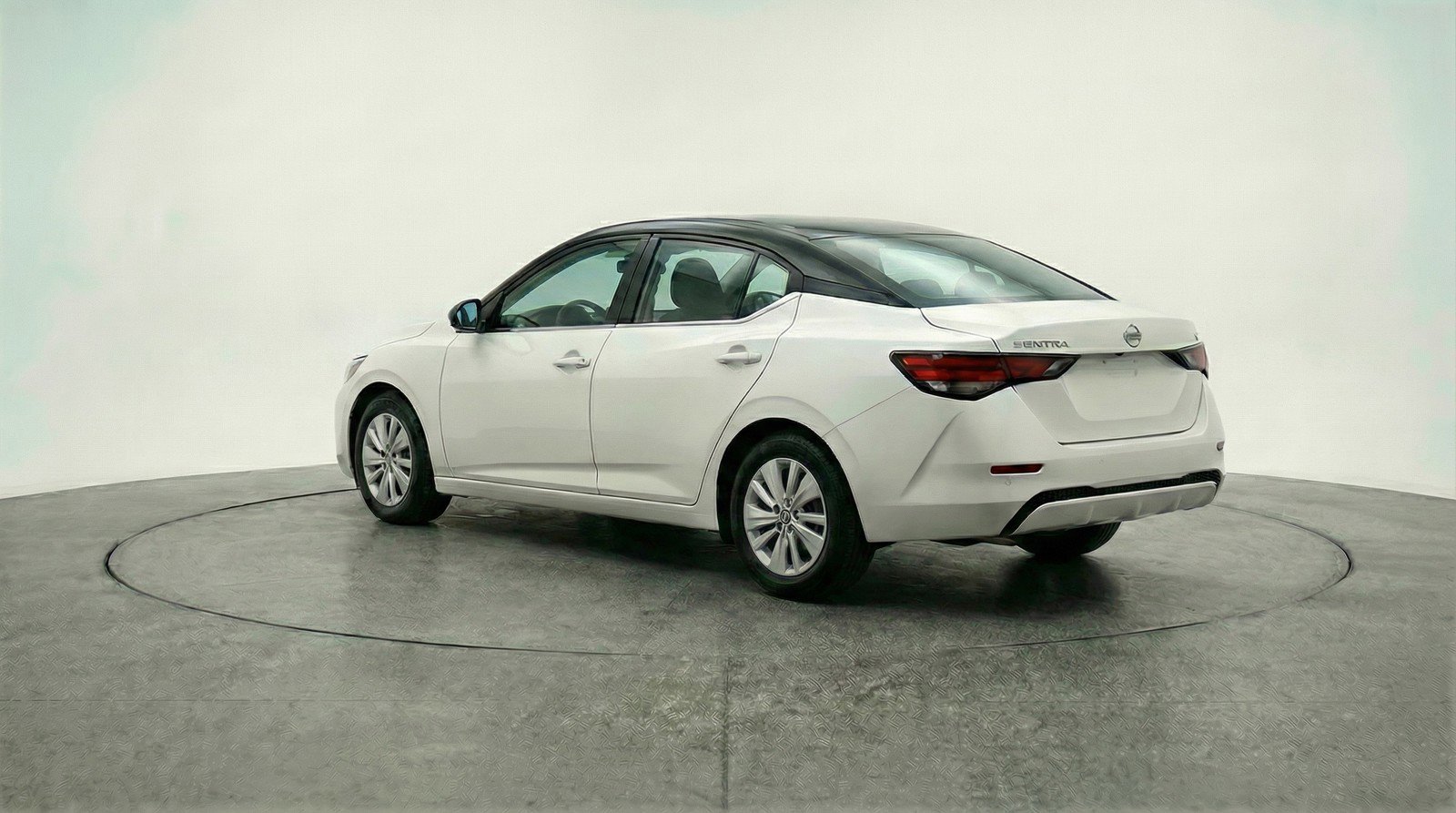 Used 2025 Nissan Sentra S FWD image 6