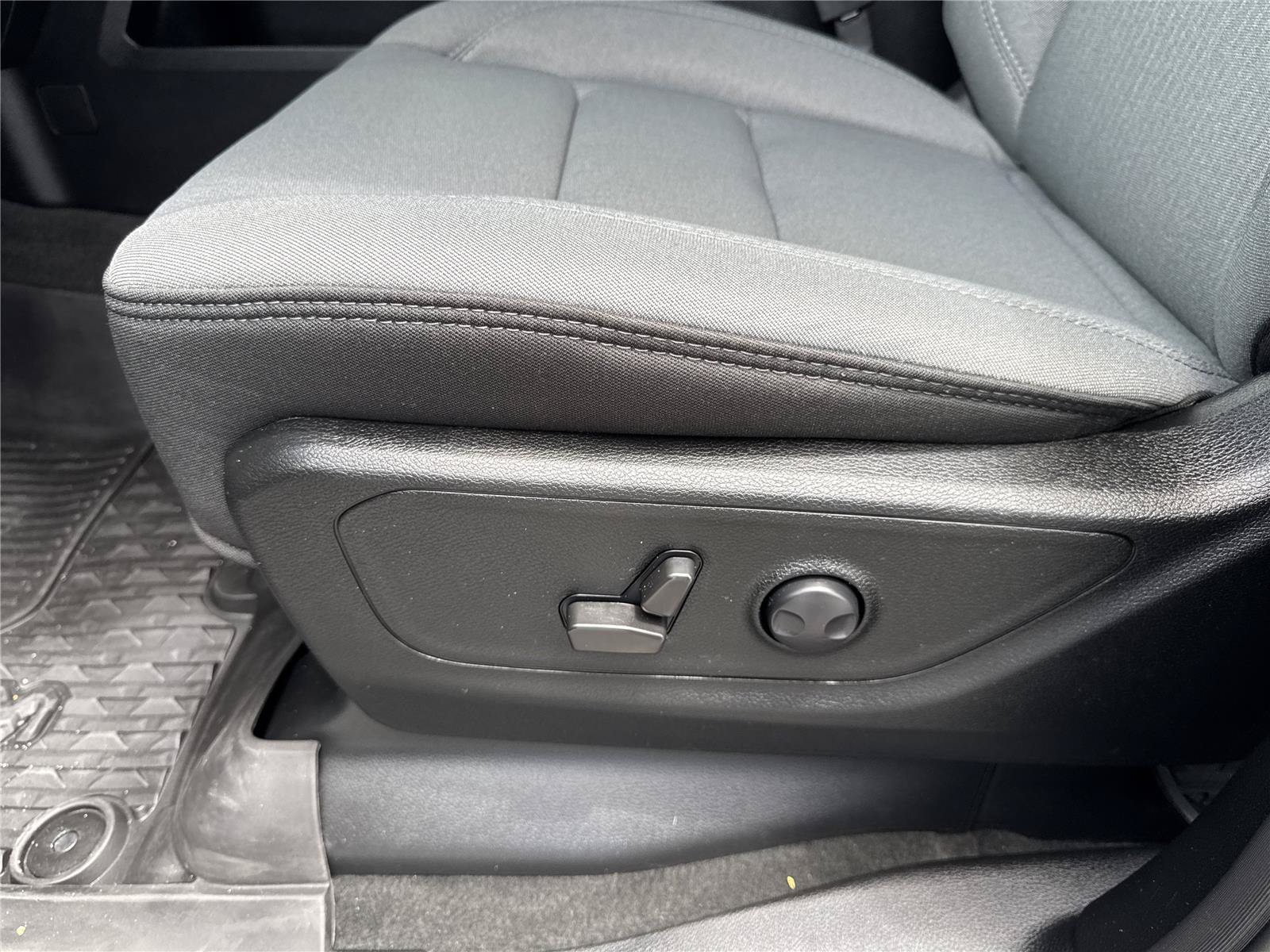 Used 2022 RAM 1500 Big Horn AWD/4WD image 12