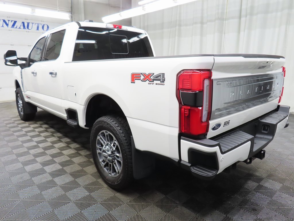 Used 2025 Ford F250 Platinum w/ Platinum Plus Package image 5