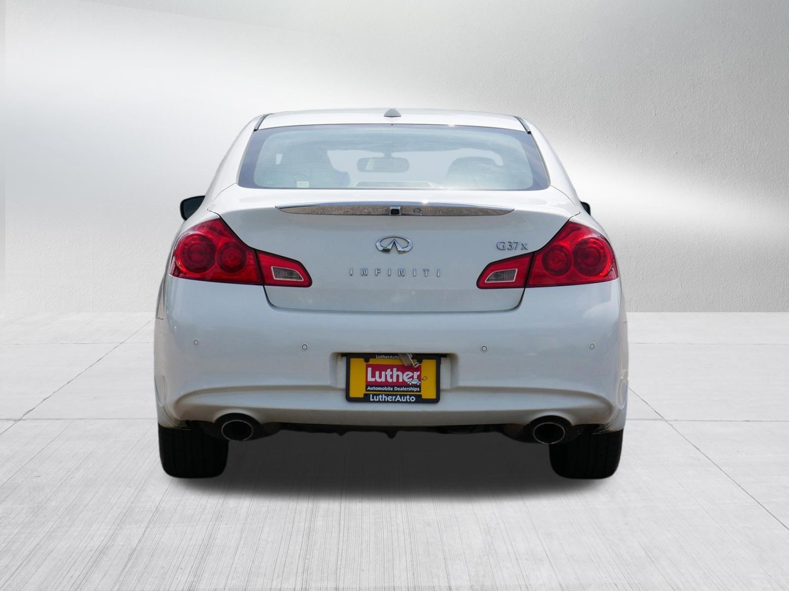 Used 2010 INFINITI G37 x Sedan w/ Premium Pkg AWD/4WD image 6