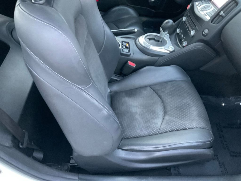 Used 2020 Nissan 370Z Touring Sport image 26