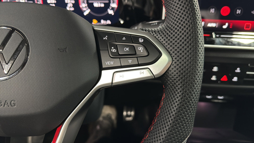 New 2026 Volkswagen GTI SE image 24
