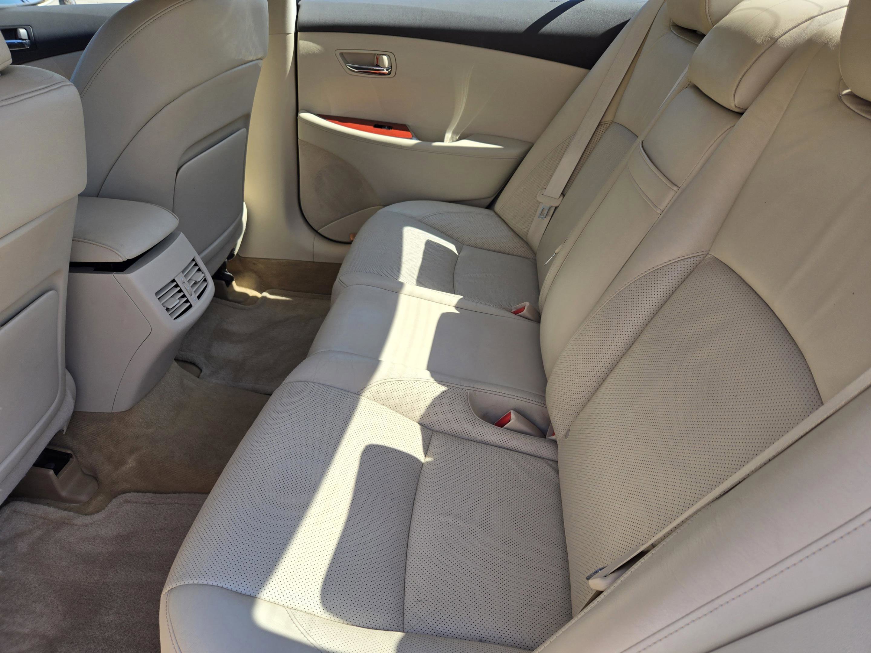 Used 2011 Lexus ES 350 FWD image 26