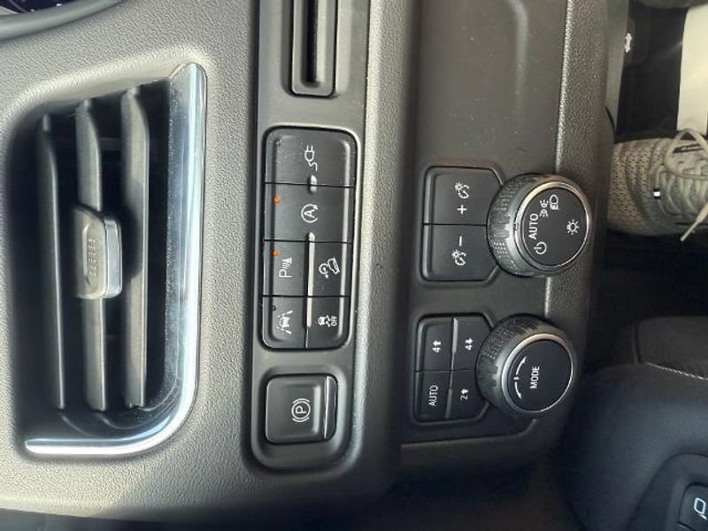 Used 2022 Chevrolet Tahoe Premier AWD/4WD image 47
