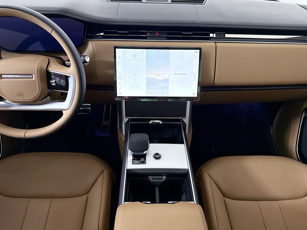 New 2026 Land Rover Range Rover Long Wheelbase SE AWD/4WD image 14