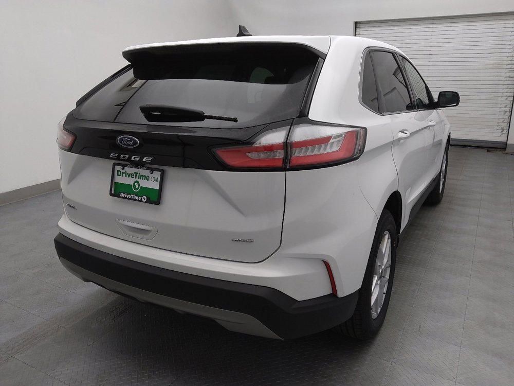 Used 2023 Ford Edge SEL image 7