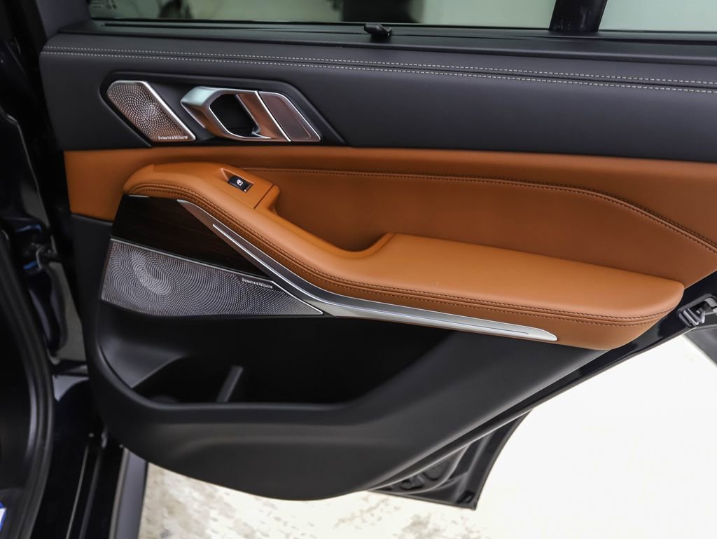 New 2026 BMW X5 M60i image 24