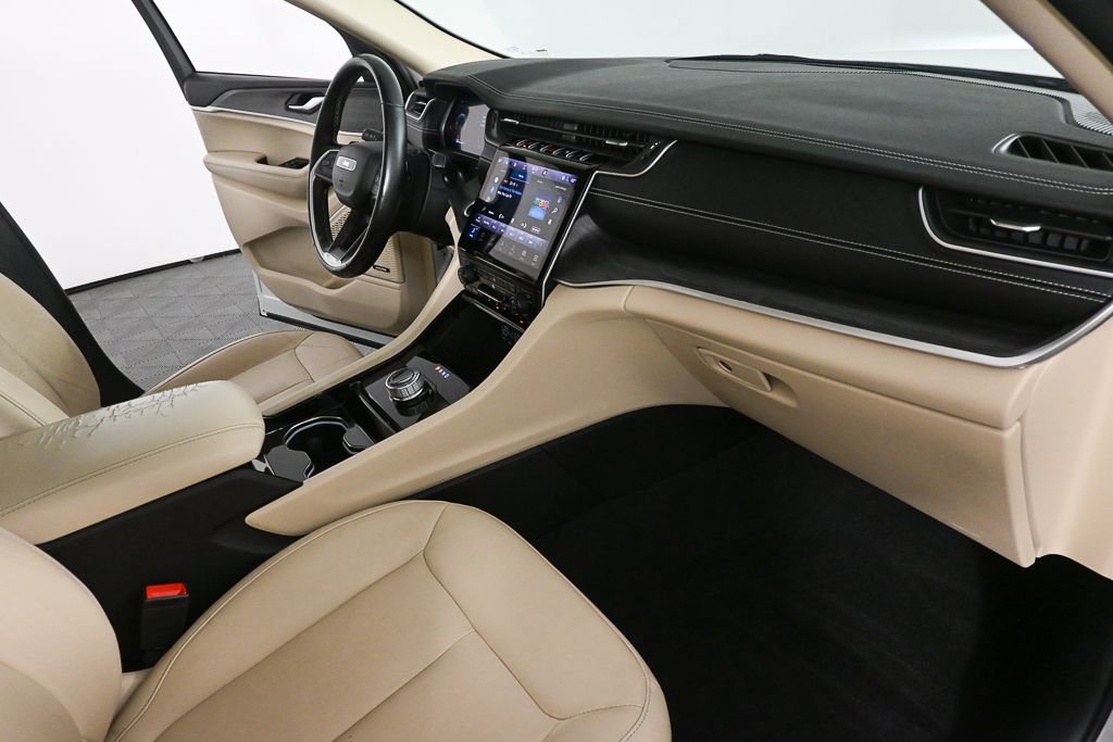 Used 2021 Jeep Grand Cherokee L Limited image 23