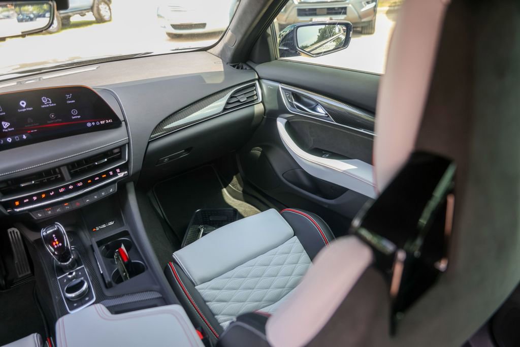 Certified 2026 Cadillac CT5 V Blackwing w/ Precision Package RWD image 27