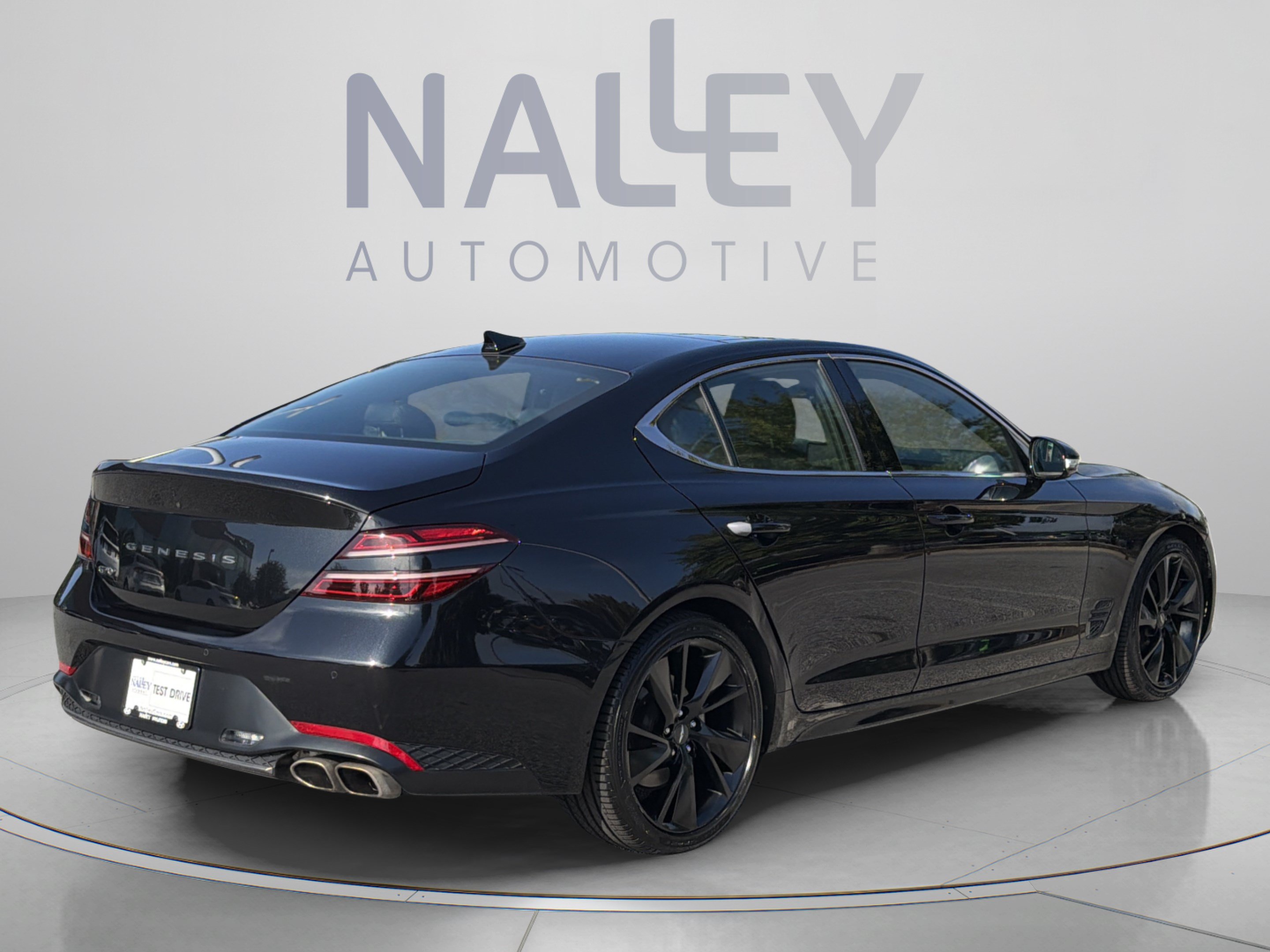 Used 2023 Genesis G70 2.0T w/ Sport Prestige Package RWD image 5