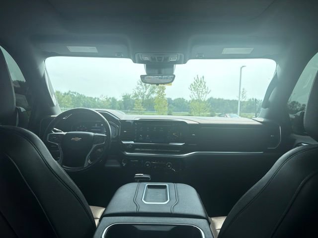 Used 2022 Chevrolet Silverado 1500 LTZ w/ LTZ Premium Package AWD/4WD image 21