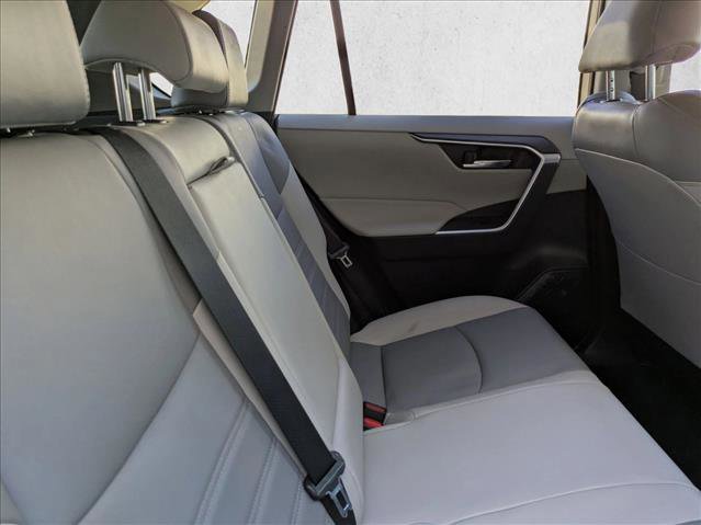 Certified 2020 Toyota RAV4 XLE Premium image 20