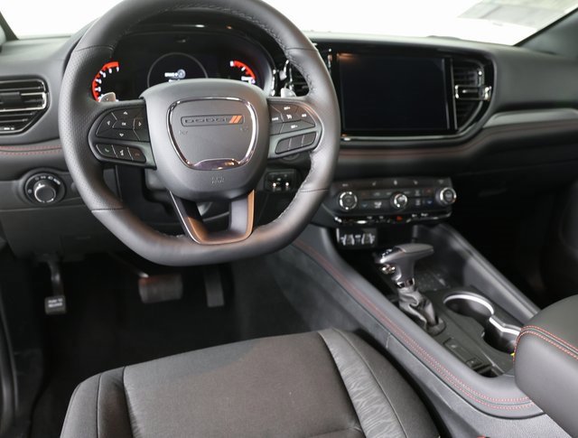 Used 2025 Dodge Durango R/T w/ Blacktop Package image 13