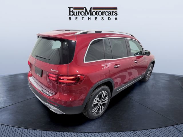 Used 2025 Mercedes-Benz GLB 250 4MATIC image 3
