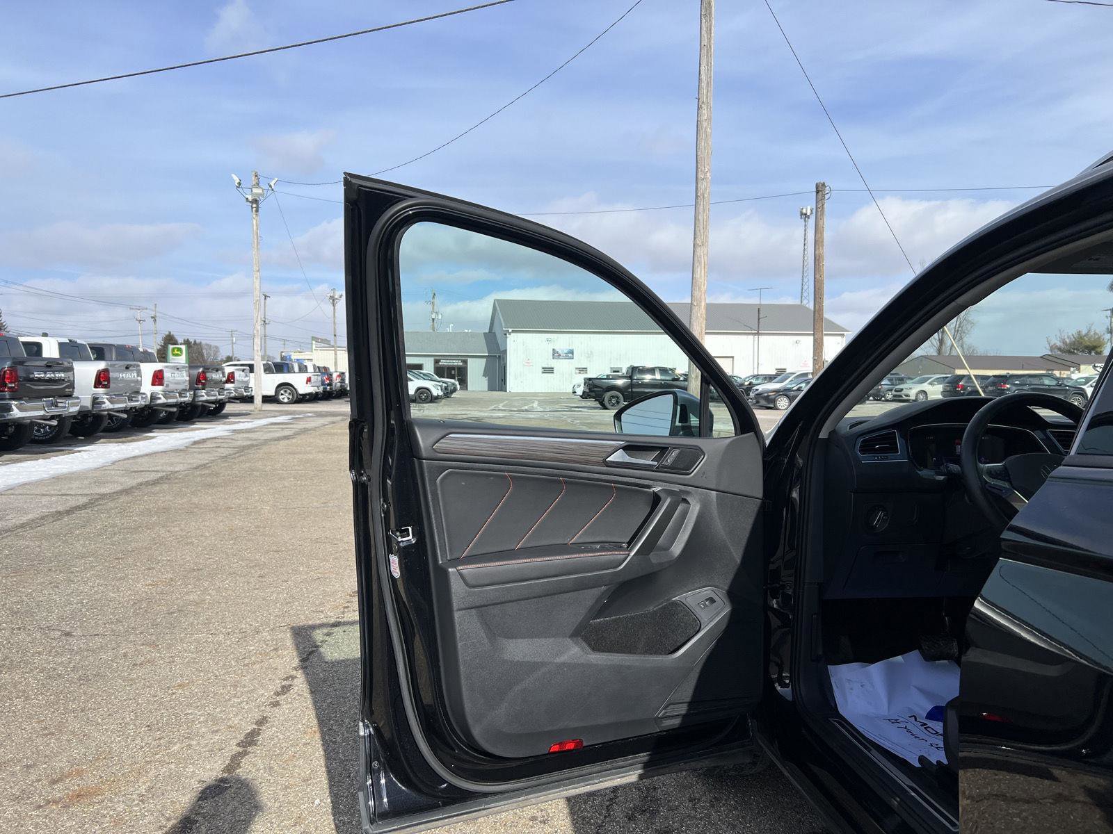 Used 2024 Volkswagen Tiguan Wolfsburg Edition image 11