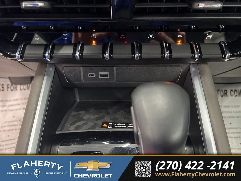 Used 2023 Chevrolet Colorado ZR2 w/ ZR2 Convenience Package III image 29
