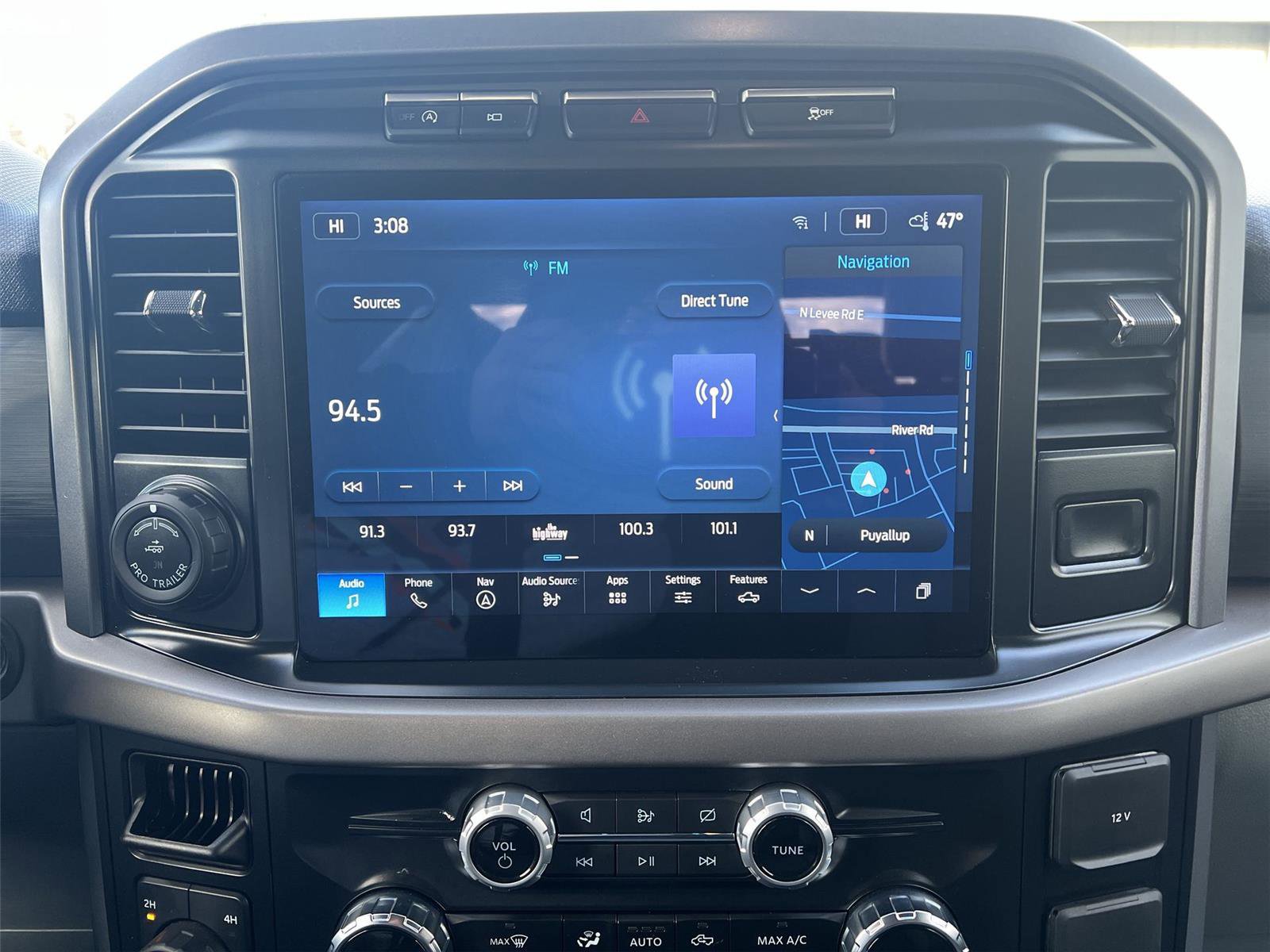 Used 2024 Ford F150 XLT image 17