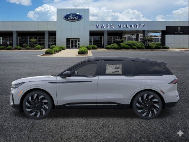New 2026 Lincoln Nautilus Reserve w/ Jet Appearance Package AWD/4WD image 3
