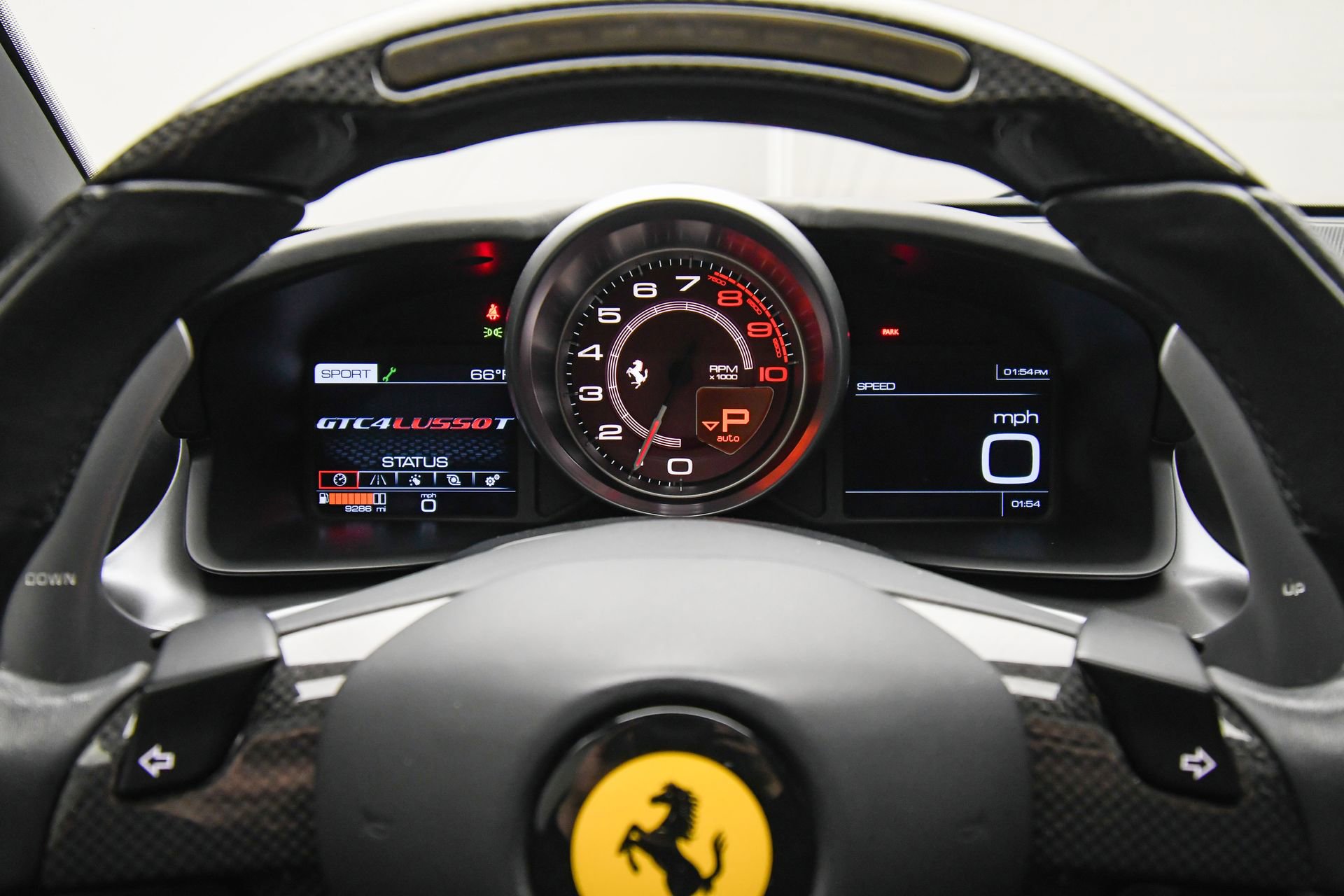 Used 2018 Ferrari GTC4Lusso T image 16