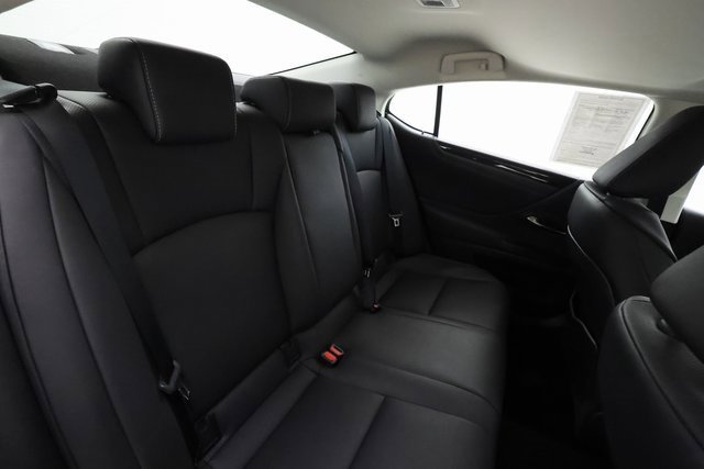 Used 2021 Lexus ES 300h 300h w/ Premium Package image 23