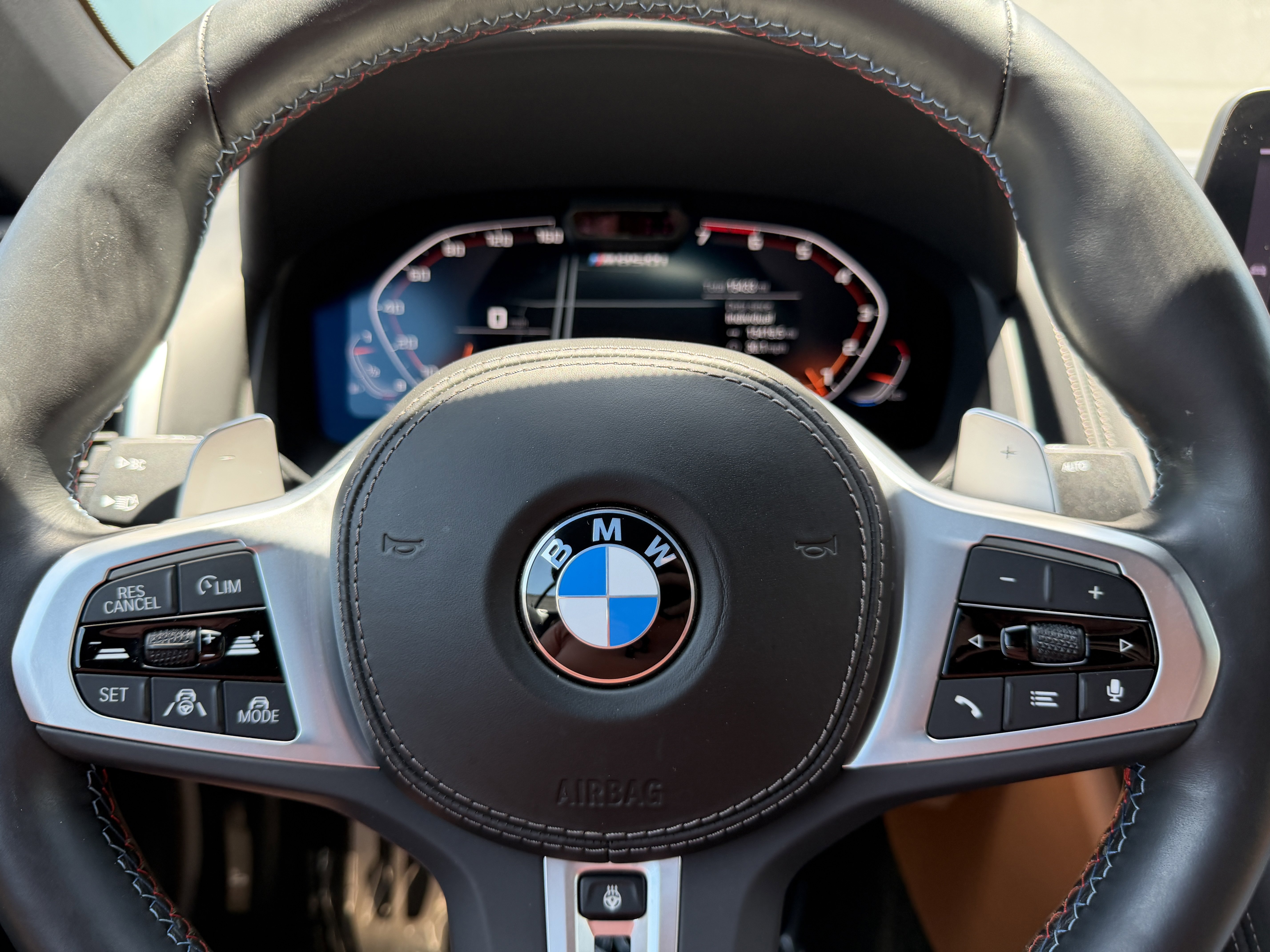 Used 2024 BMW M850i xDrive Convertible AWD/4WD image 33
