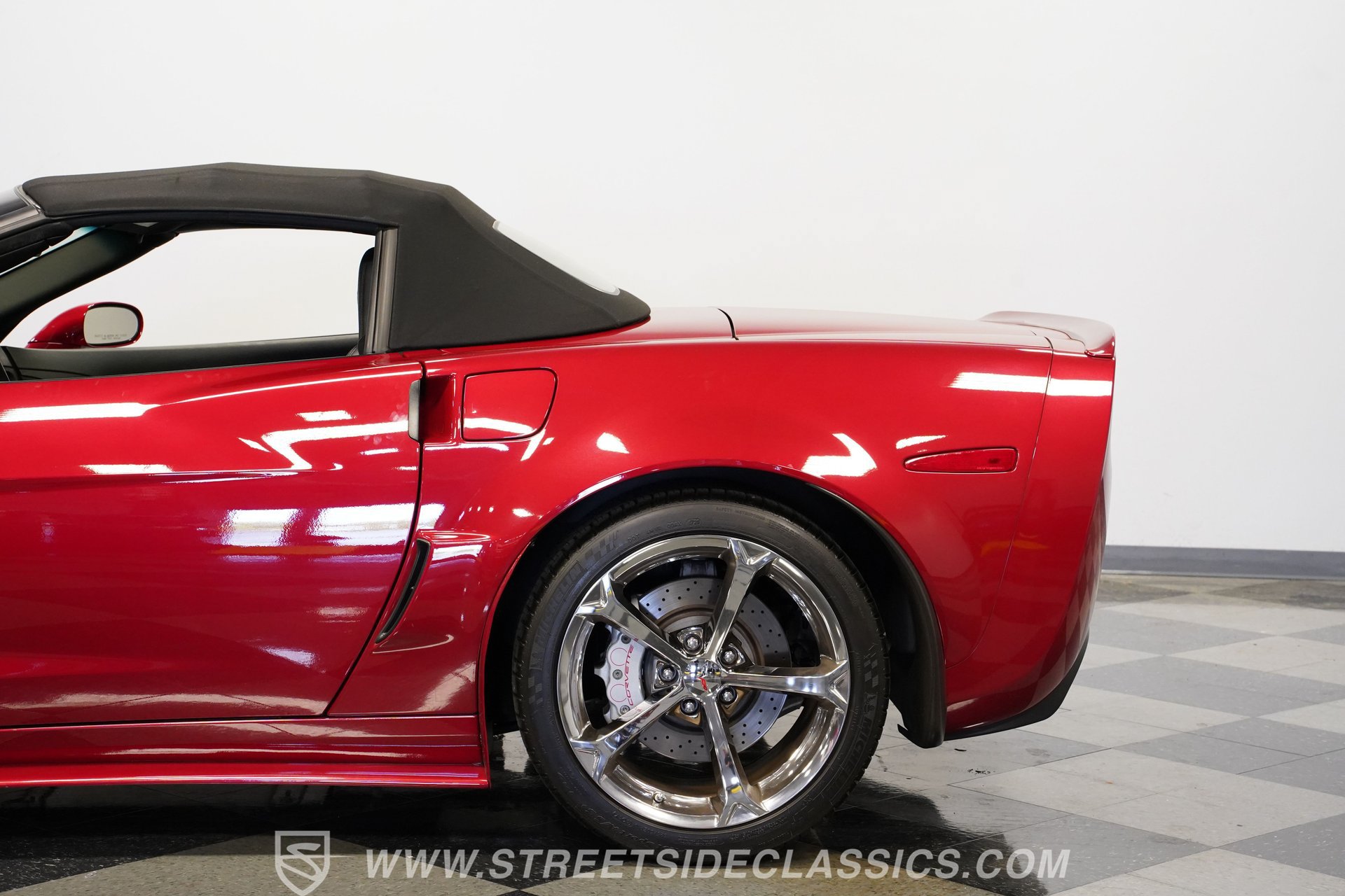 Used 2012 Chevrolet Corvette Grand Sport w/ 3LT Preferred Equipment Group RWD image 25